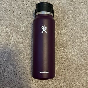 Hydro Flask 40oz Eggplant with 2 Lids